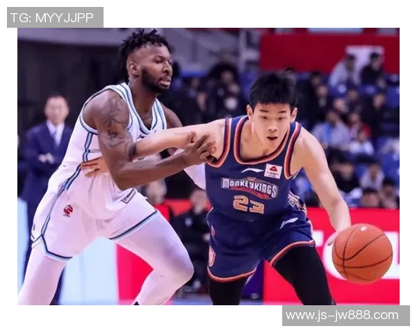 广州足球队以76分领跑大师赛积分榜展现强大实力