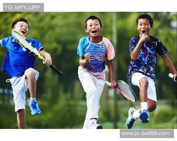 深圳网球队的蜕变之路:从传统训练到现代化竞技的深度解析 深圳网球队的蜕变之路:从传统训练到现代化竞技的深度解析