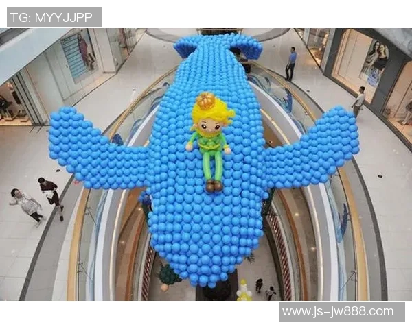 足球明星气球造型艺术创作展现球场魅力与童趣结合的奇妙世界 足球明星气球造型艺术创作展现球场魅力与童趣结合的奇妙世界